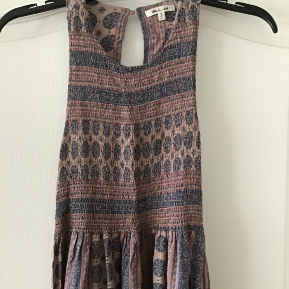 Patterned Dress - Picture 2 of 6